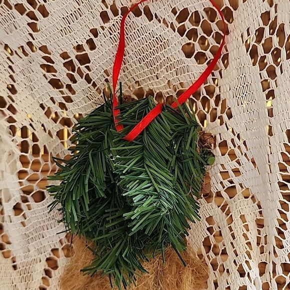 Vintage Old World Santa Ornament - Picture 5 of 5